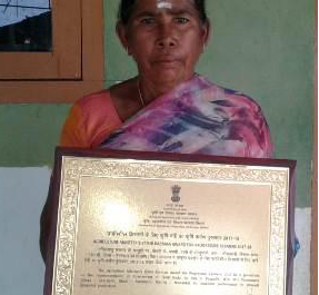 Paramathi female farmer who won the award for Prime Minister