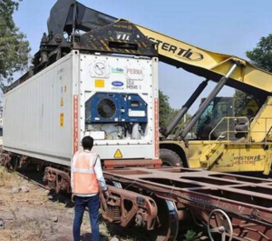 A.P. flags off country’s first ‘fruit train’